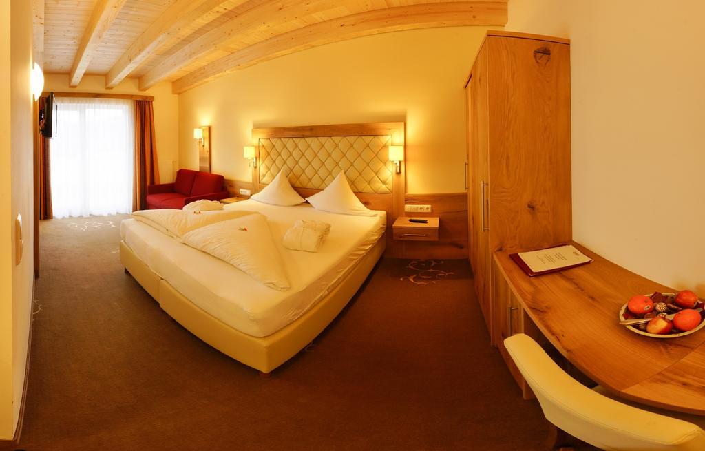 Hotel Habicht فلبمس الغرفة الصورة